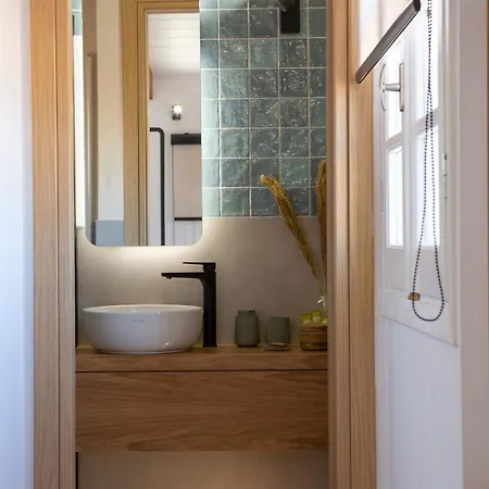 Angestrale Wood Apartment