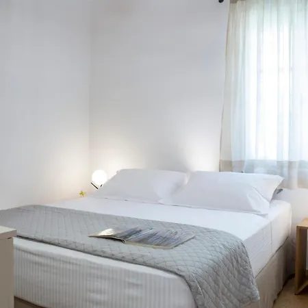 Angestrale Wood Apartment