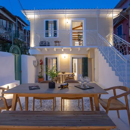 Angestrale Wood Apartment